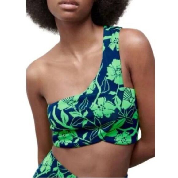 Zara Asymmetrical green top  size Medium - Picture 1 of 4